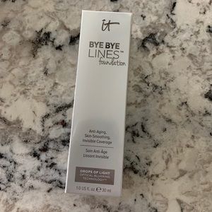 it cosmetics Makeup - It Cosmetics Bye Bye Lines Foundation Medium Shade it cosmetics Makeup - It Cosmetics Bye Bye Lines Foundation Medium Shade
